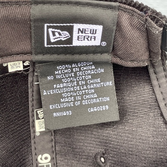 New Era Black 9FORTY Cap - Picture 3 of 6